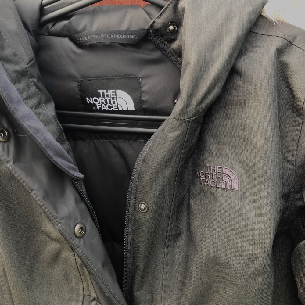 North Face Down Parka - image 3